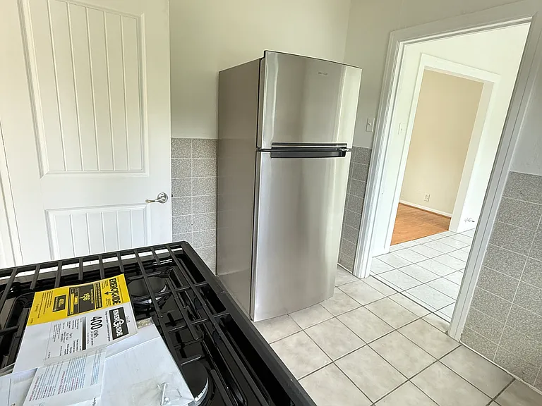 1206 Henninger St — Photo 5