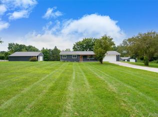 4566 Clyde Rd, Howell, MI 48855