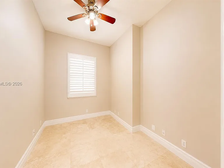 5751 SW 59th Pl #1 — Photo 10