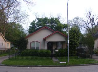 814 Aurora St, Houston, TX 77009