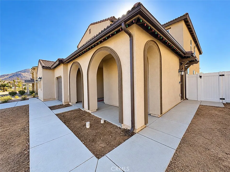 25815 Lowland Ct