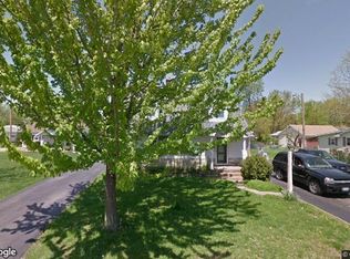 2013 2nd St, East Carondelet, IL 62240