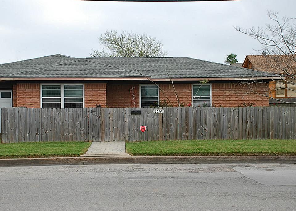 1st image of 1914 57th St