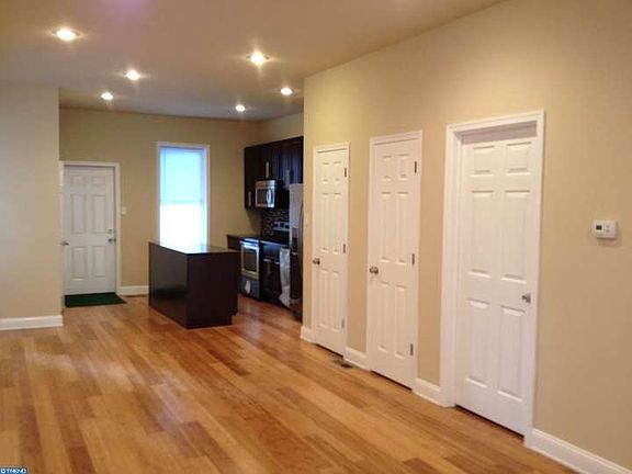 5th image of 525 E Tulpehocken St