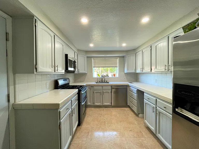 36483 Coronado Dr — Photo 10