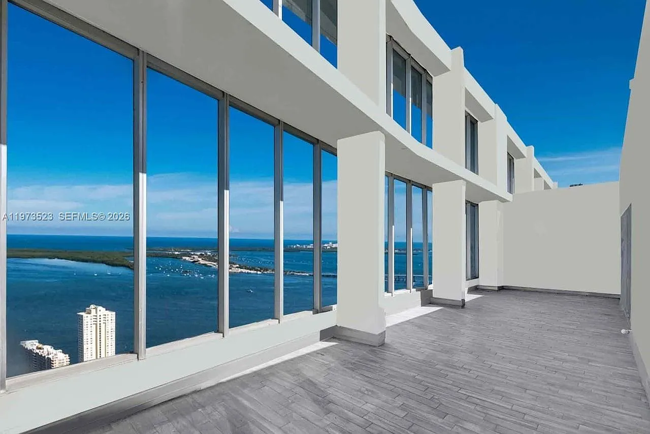 Iconbrickell Condo No 1 — Photo 2