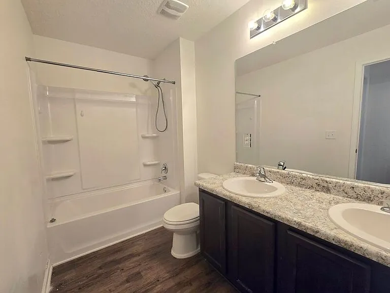 5860 Magnolia Bend Blvd — Photo 12