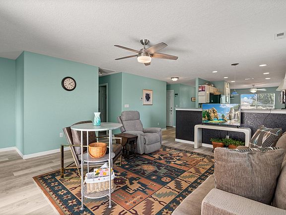 3rd image of 9409 Mogollon Dr NW