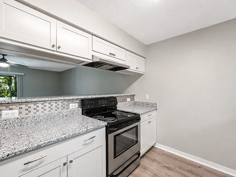 500 9th Ave S #B3 — Photo 5