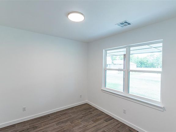 4th image of 1679 Kalidy Dr