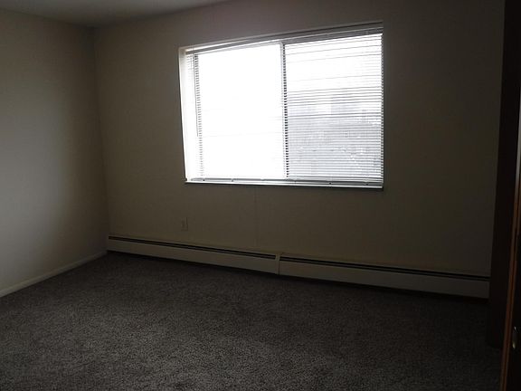 3rd image of 1277 Cove Ave APT 505
