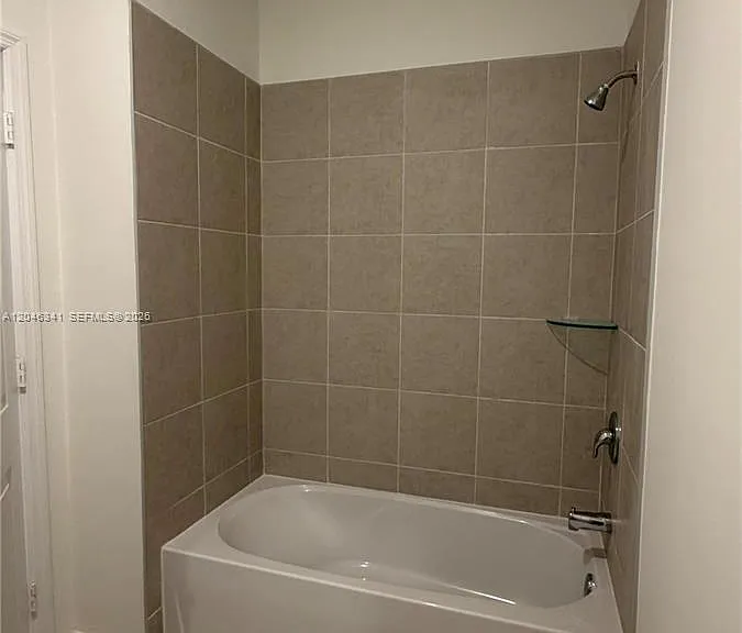 2475 SE 29th Dr — Photo 22