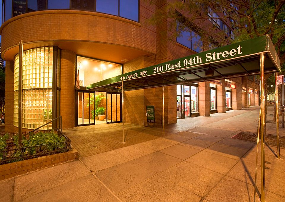 1st image of 200 E 94th St APT 1512