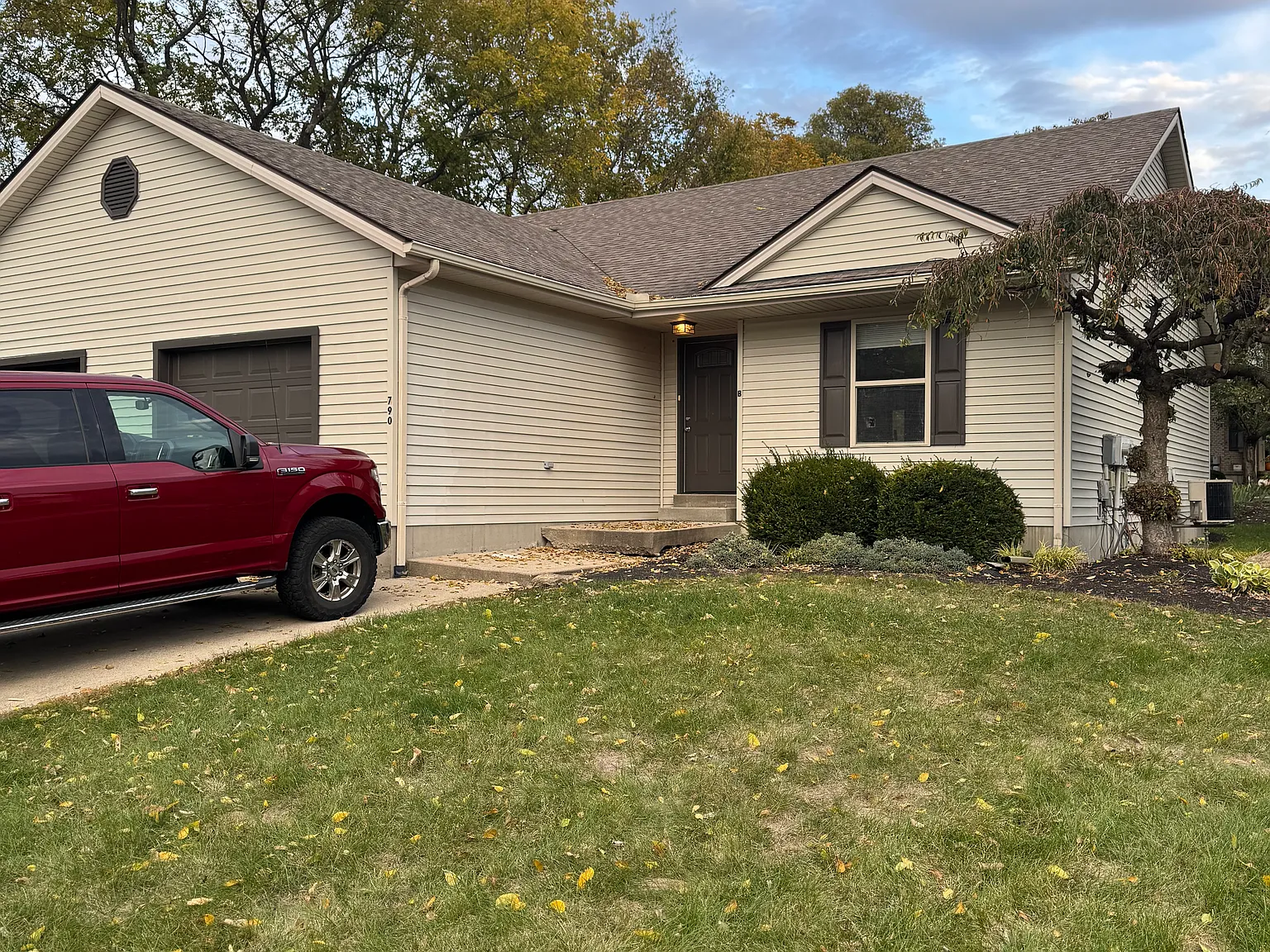 2 bed, 1000 sqft, $1,650 — Photo 1