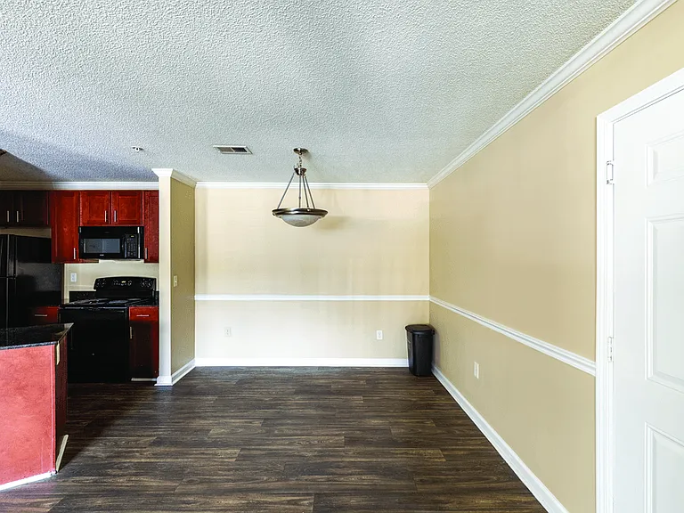 Northwood Apartment Homes — Photo 26
