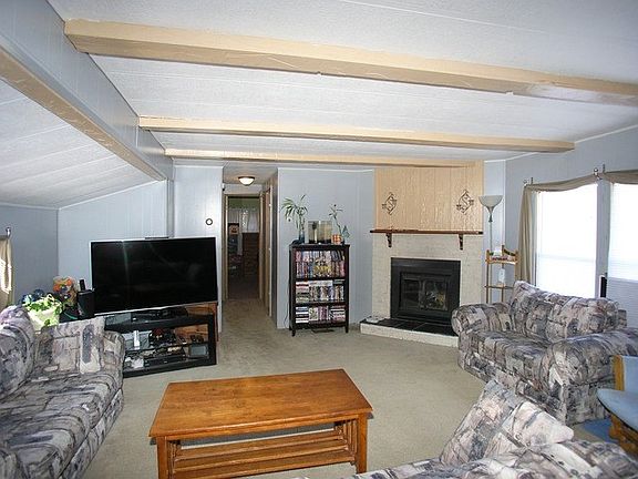 4th image of 15825 Laramie Ave #66