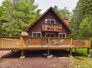 1112 Stonewall Dr, Pocono Pines, PA
