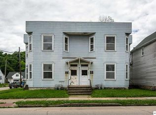 2903 Jackson St, Dubuque, IA 52001