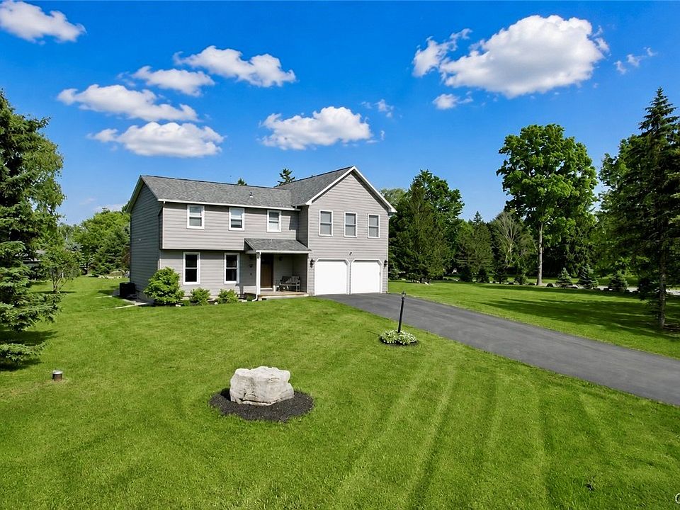 1st image of 5880 Fieldstone Dr
