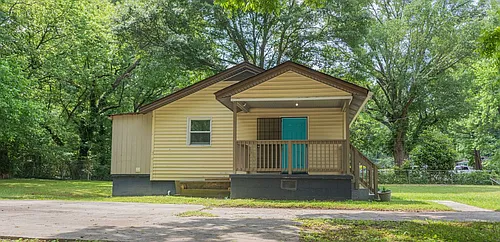 525 Baker Cir NW Photo 1