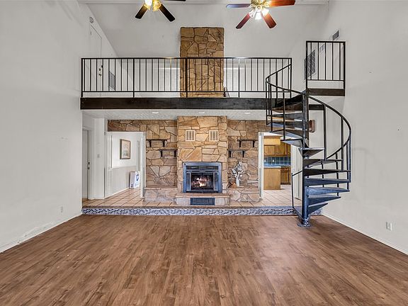 2nd image of 22980 Jade St