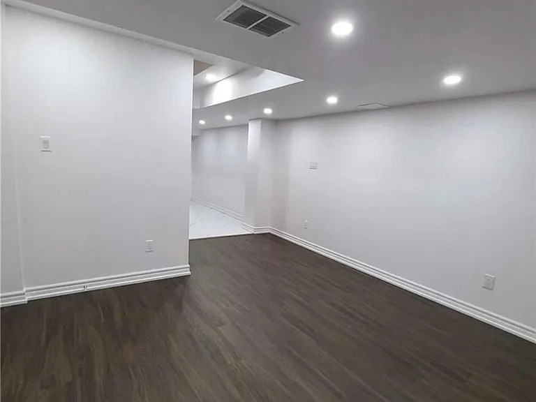 12 Reign Ln #BASEMENT — Photo 4