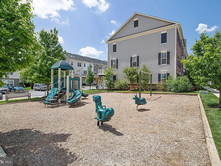 11882 Country Squire Way — Photo 45