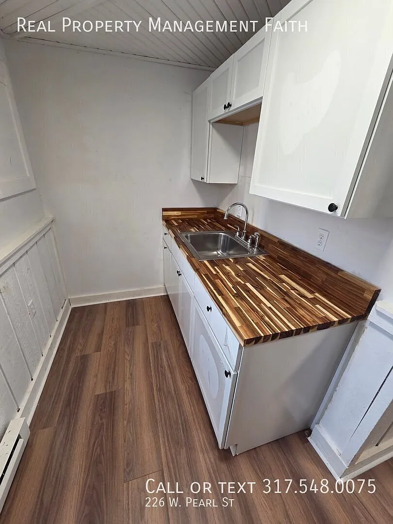 Duplex in Greenwood — Photo 3