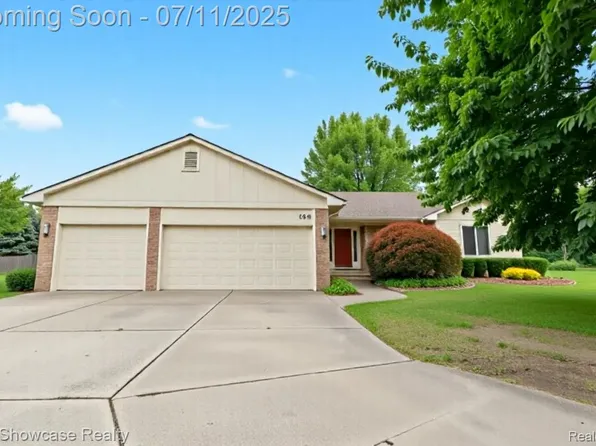 773 Sibley Ct, Wixom, MI 48393