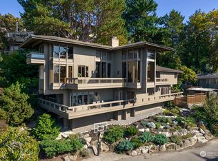 2587 Magnolia Blvd W, Seattle, WA 98199