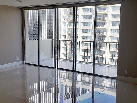5th image of 2170 Century Park Ln #1404
