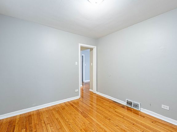2nd image of 7637 S Essex Ave APT 1