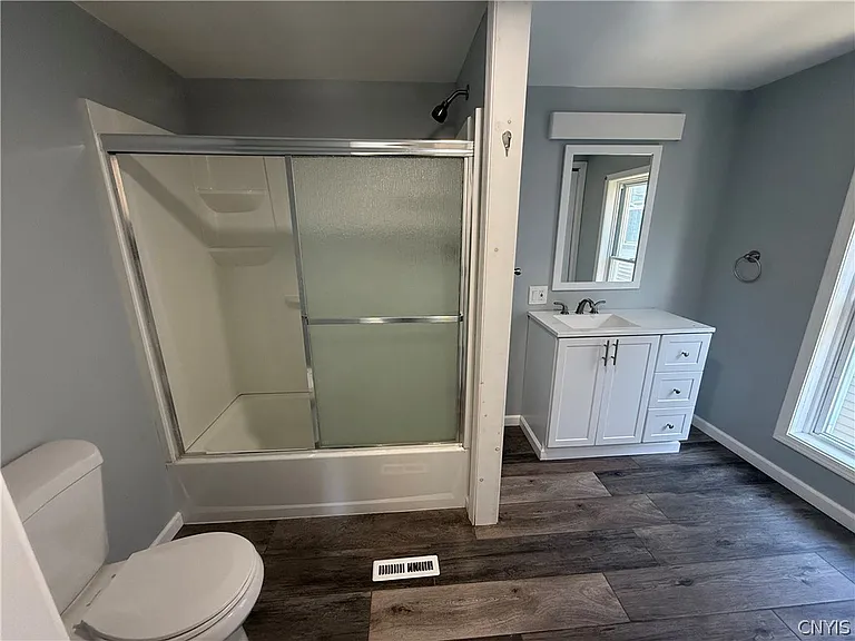 417 Franklin St — Photo 10