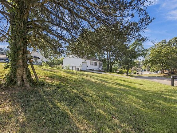 2nd image of 3621 Wimberly Ln