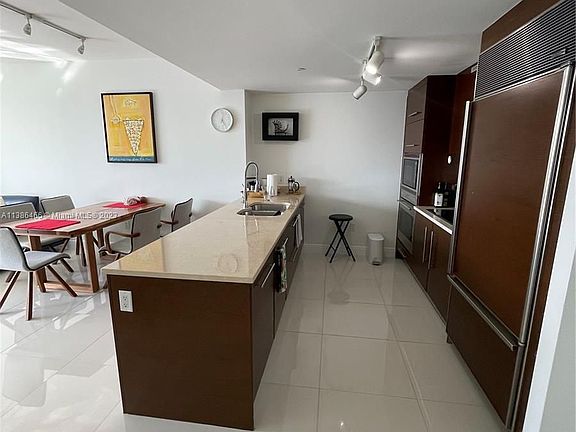 5th image of 465 Brickell Ave APT 3406