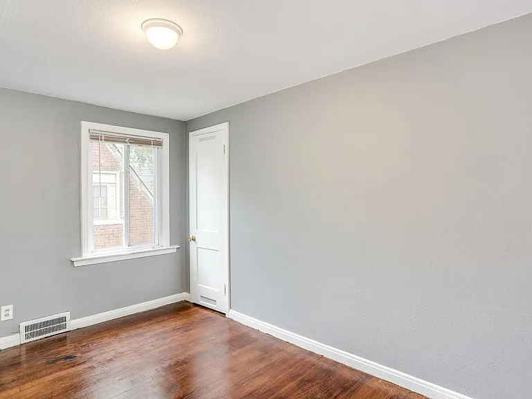 4374 Devonshire Rd — Photo 15