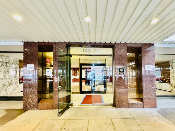 142-05 Roosevelt Avenue 517 image 2 of 5