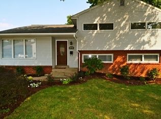 24 E Dickens Rd, Claymont, DE 19703