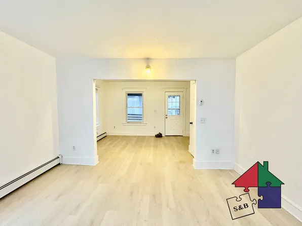 101 Union Street, 101 Union St #1A, Winooski, VT 05404