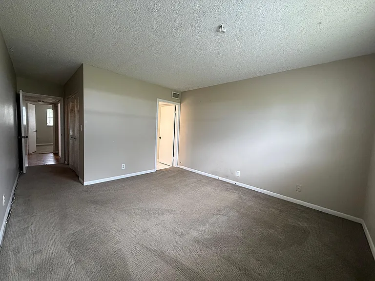 2141 W Woolbright Rd #L106 — Photo 8