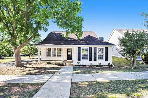 430 Fairlawn Dr Photo 1