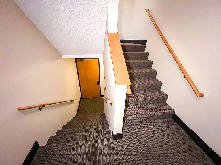 Twin Cedars Apartments — Photo 32