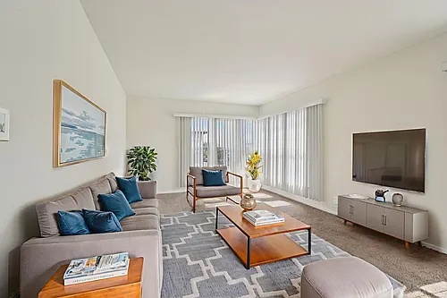 Crenshaw Terrace Photo 1