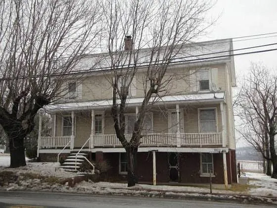 10613 Winterstown Rd photo 1