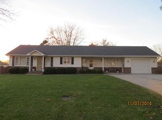 613 N Elm St, Stanberry, MO 64489