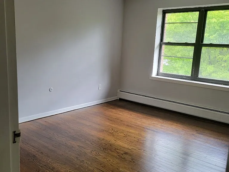 Jade Manor LP — Photo 14