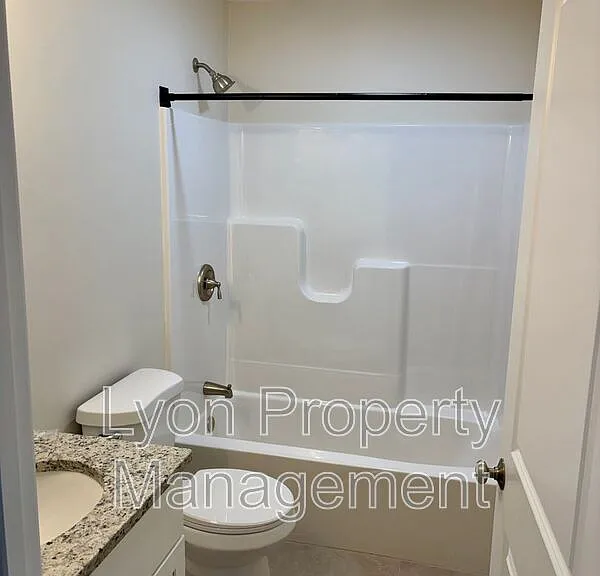 25 Johnson St #A — Photo 24
