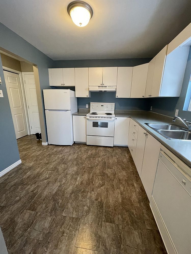 93 Thibodeau St 4, Dieppe, NB E1A 1V4 Zillow