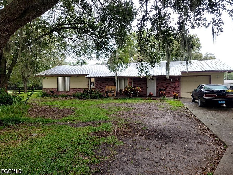1st image of 2260 Howard Rd