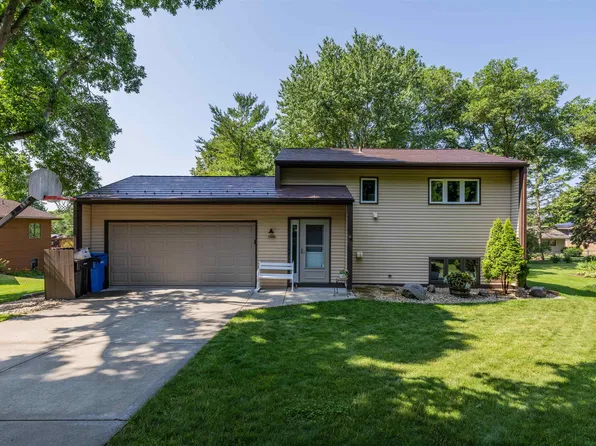 7409 Friendship Ln, Middleton, WI 53562